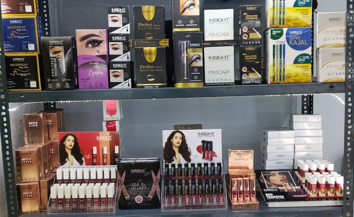 Cosmetics world shop