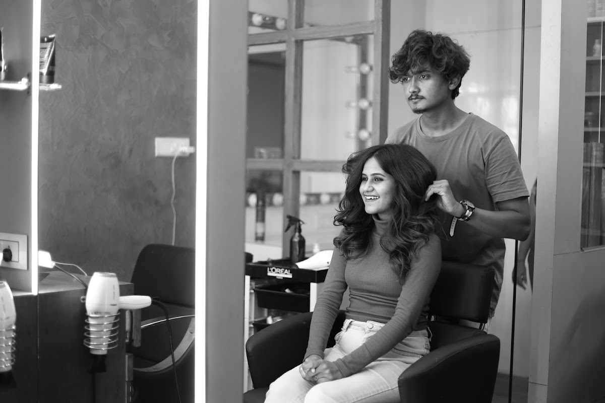 MONALIKA BEAUTY SALON