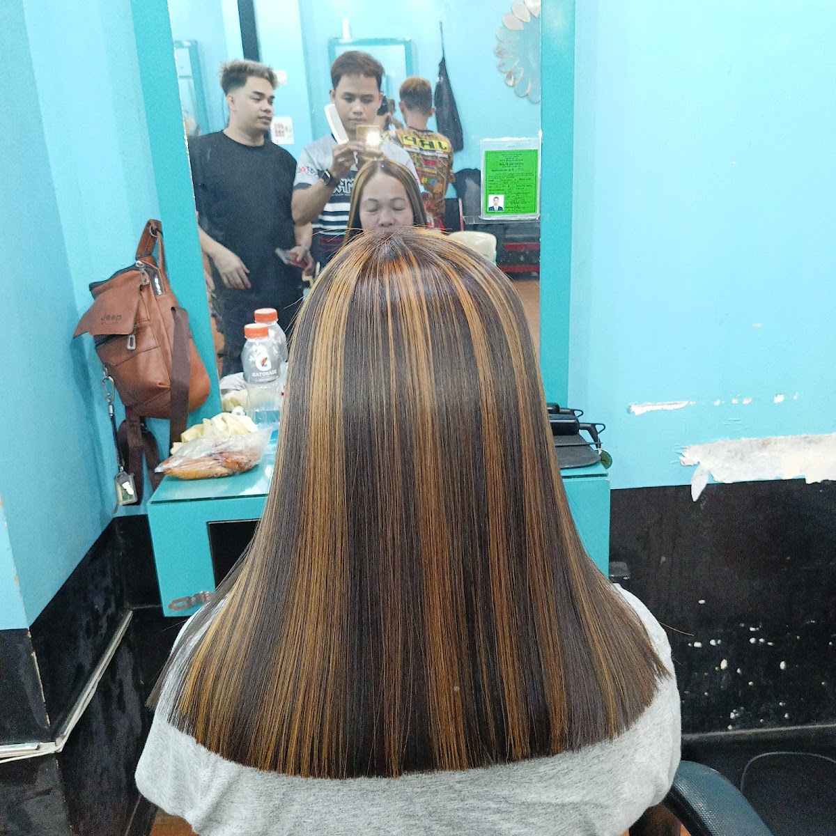 Cut Encarnacion Group of Salon