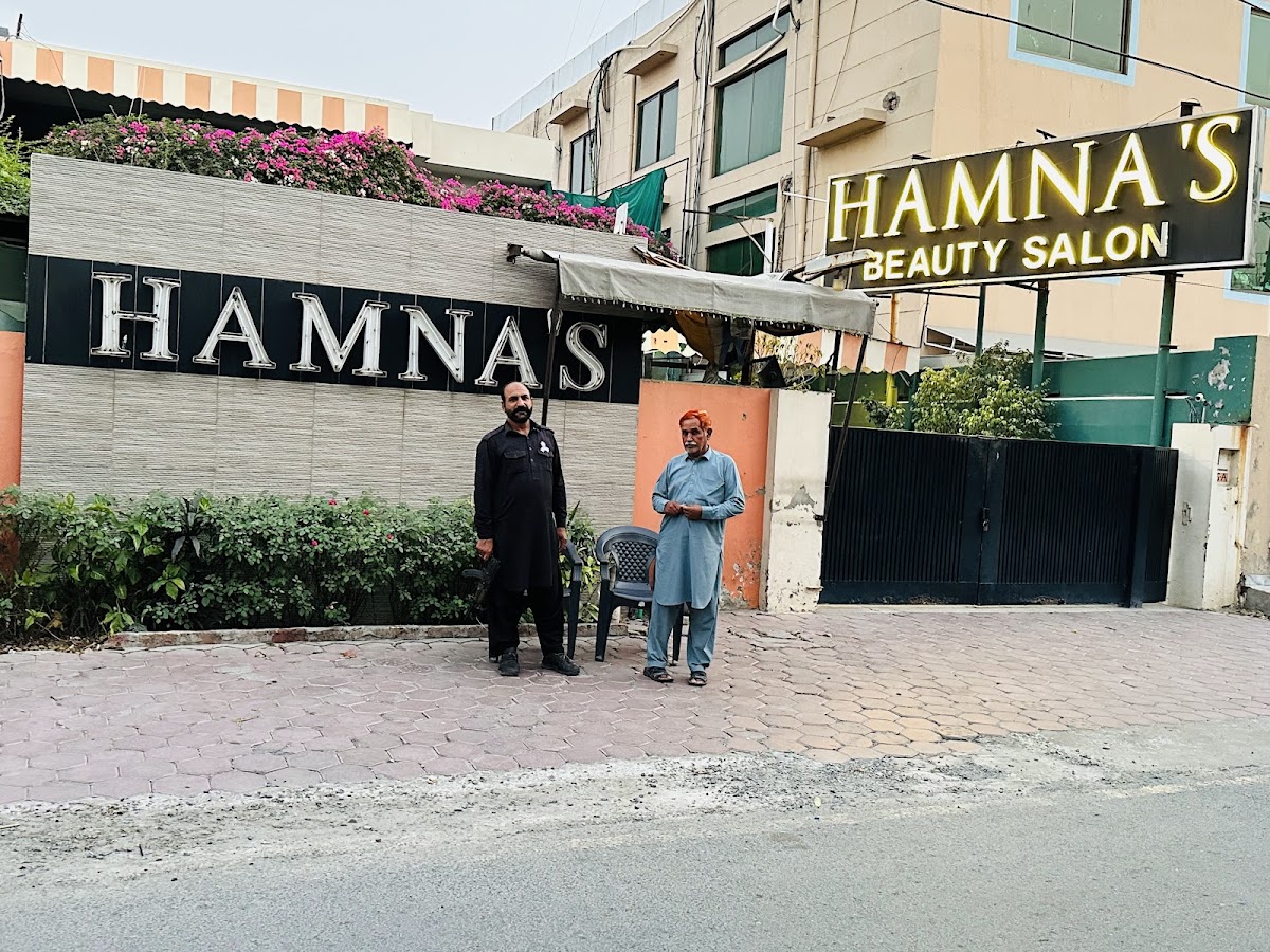 Hamna's Beauty Salon & Bridal Studio