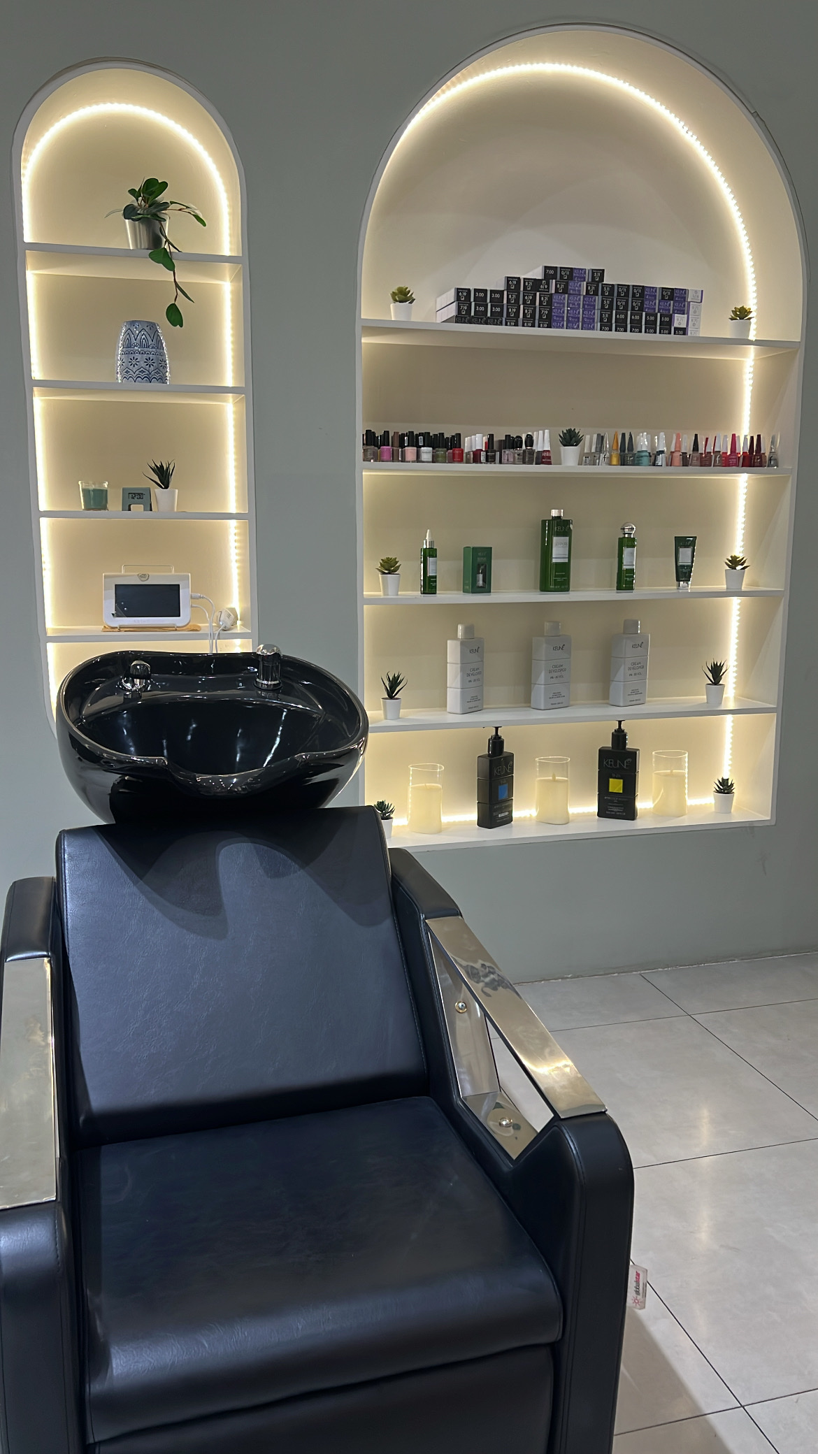 Three Pence Ladies Salon