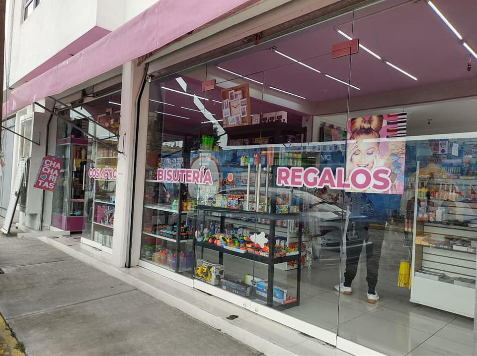 Cosmeticos y novedades Chacharitas Nix