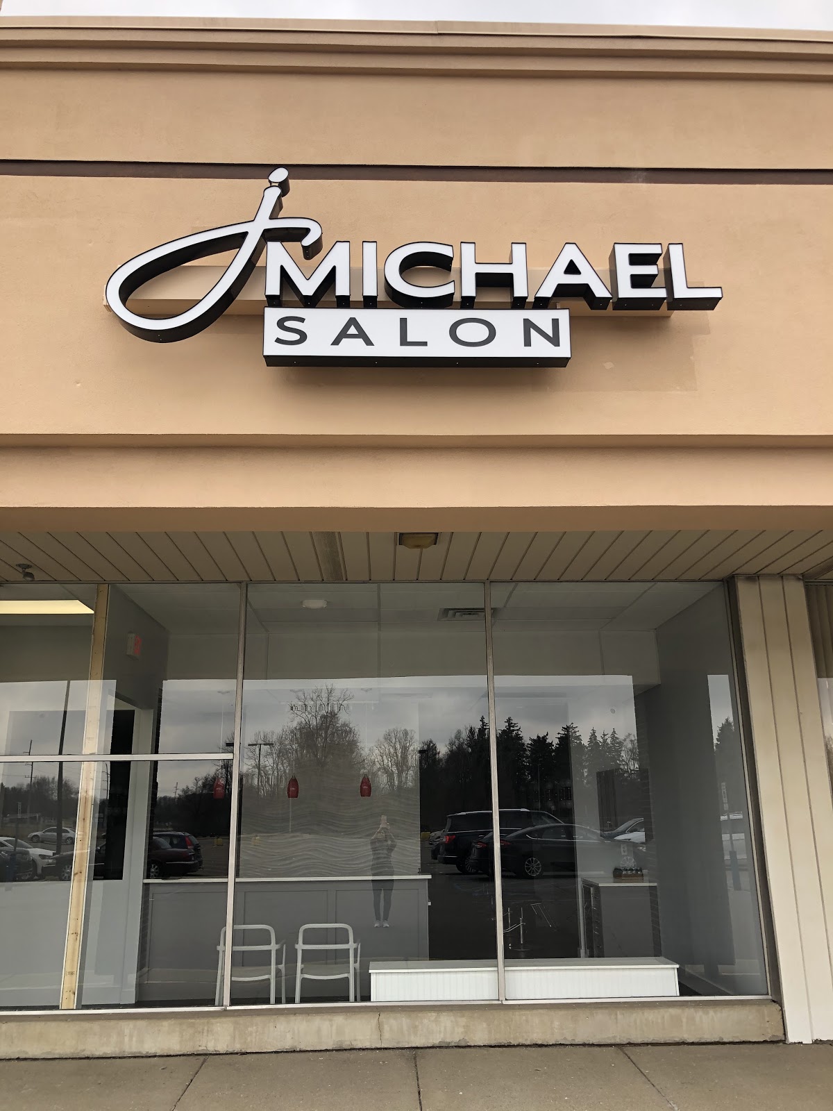 J Michael Salon