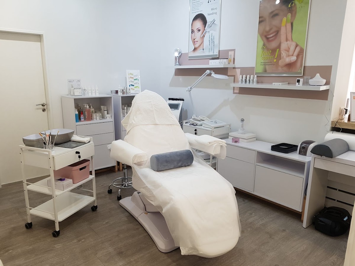 Estheta Kosmetik Rosanna Taormina