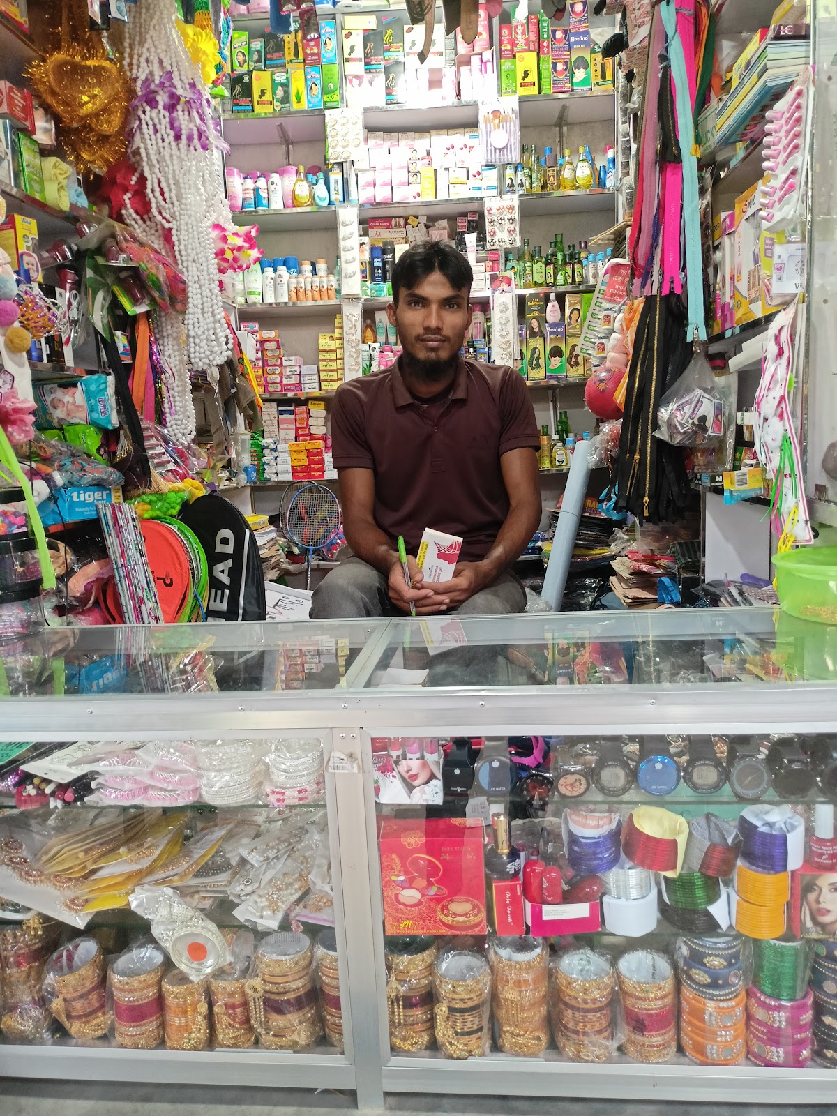 Sinha Cosmetics & Gift Corner
