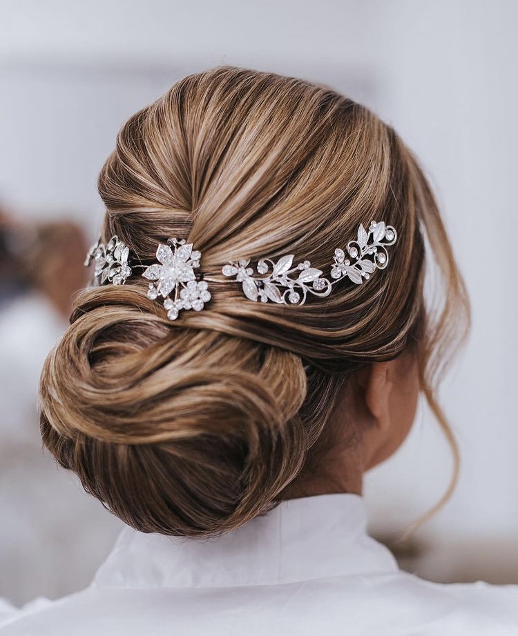 Marielle Oliveira Hairstylist