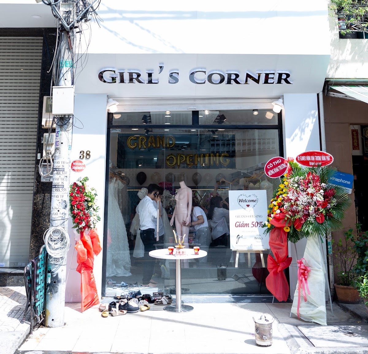 Girl's Corner - Co Trang Diem