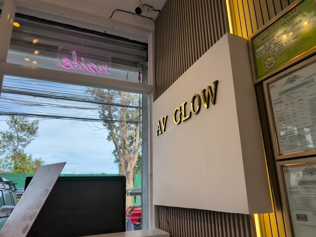 AV Glow Beauty Lounge