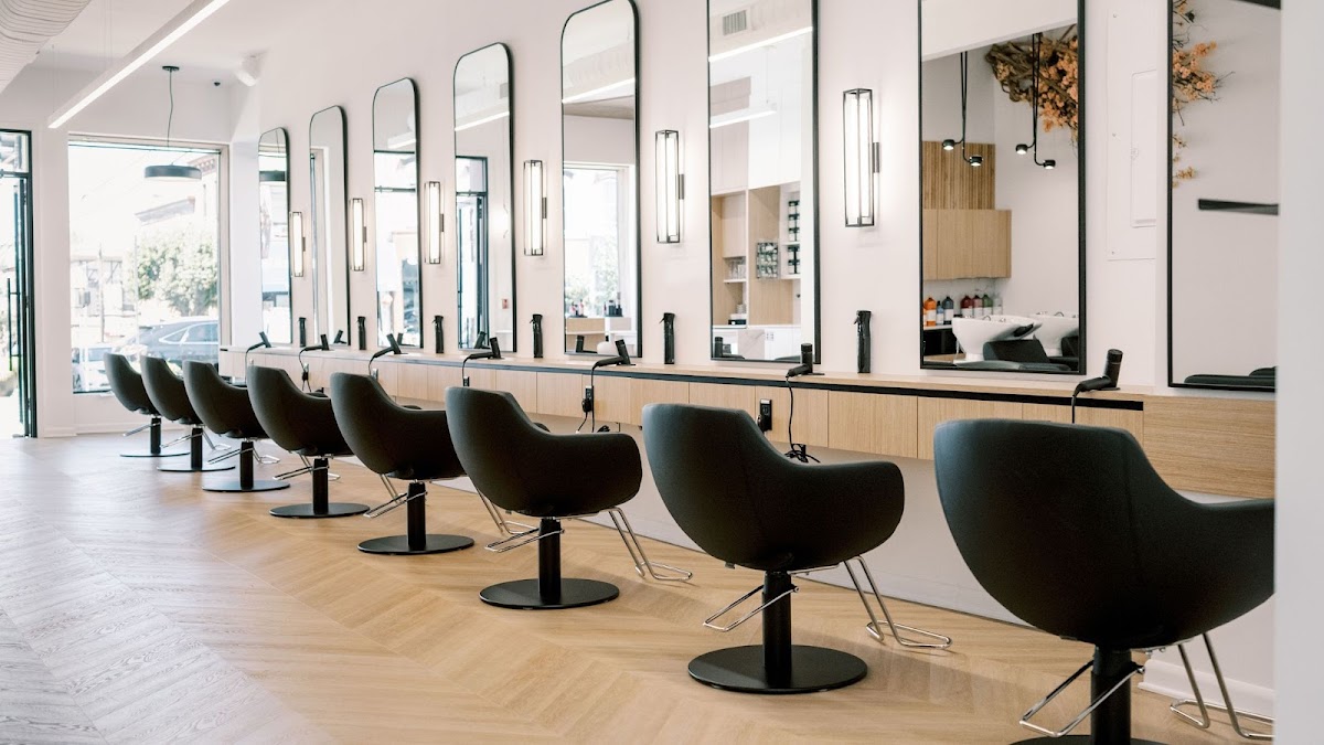 BOND Salon - Midtown