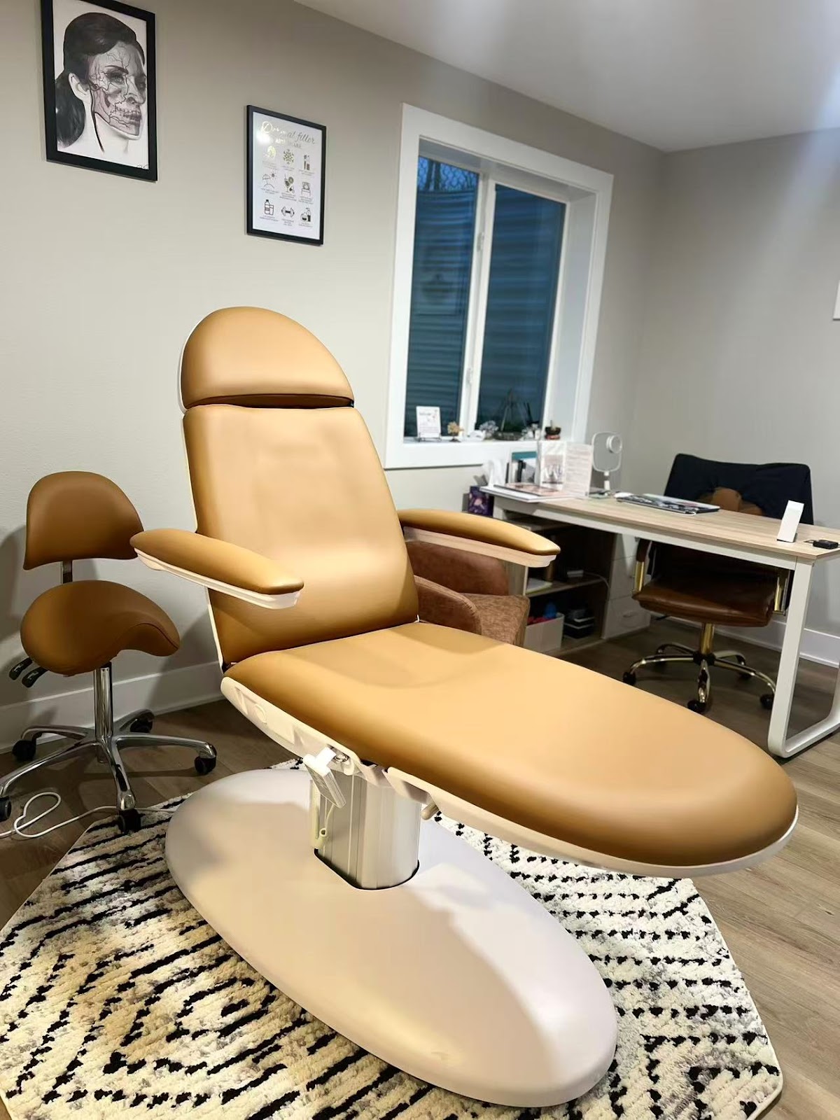 The Glow Studio