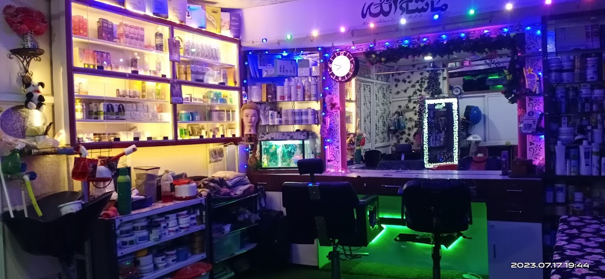 ALIZA BEAUTY PARLOR