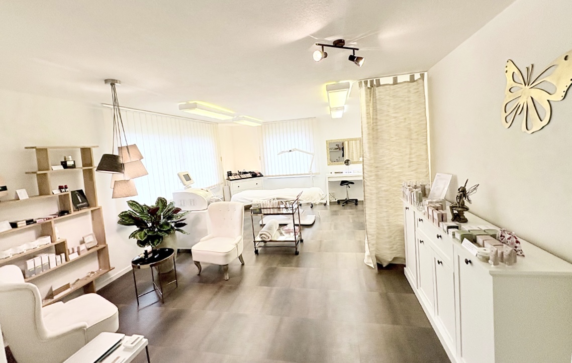 Divina Kosmetik