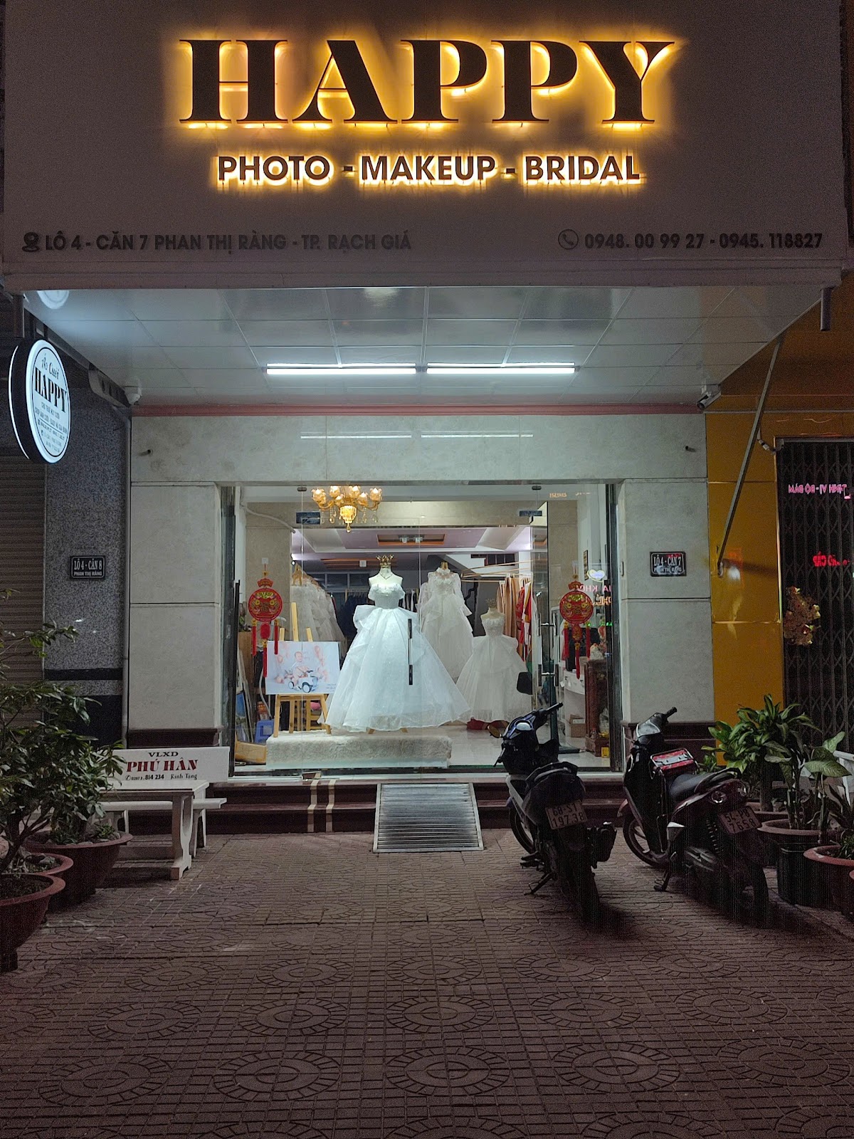 Happy Bridal & Studio