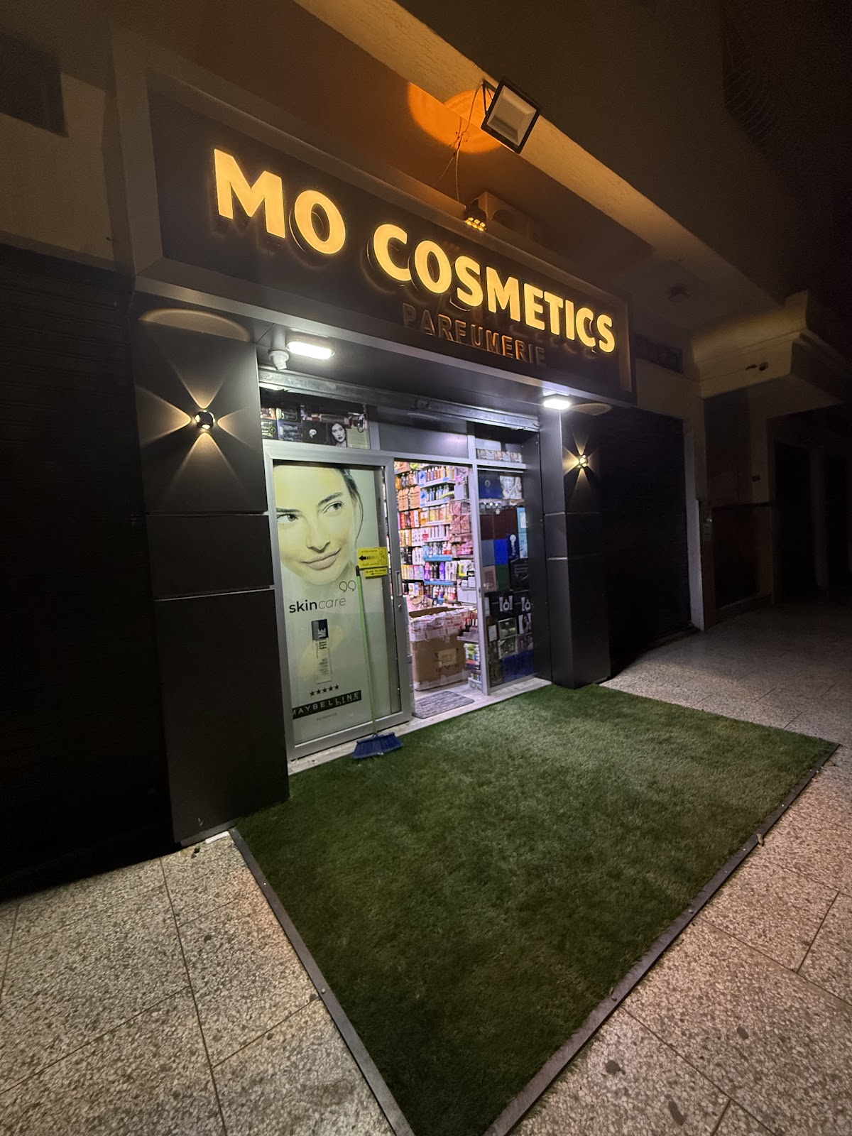 MO COSMETICS – Parfumerie & K-Beauty