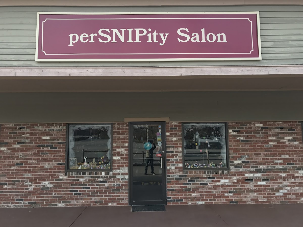 perSNIPity Salon