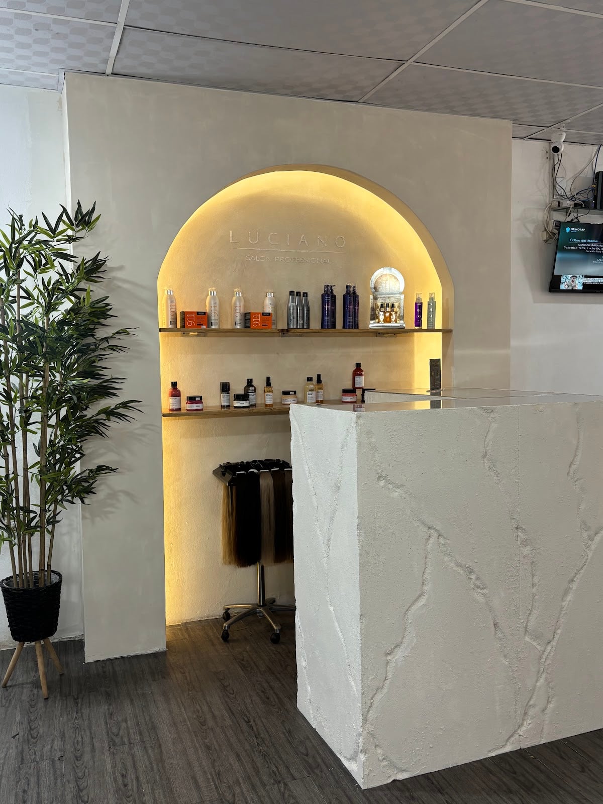 Luciano Salon Professional
