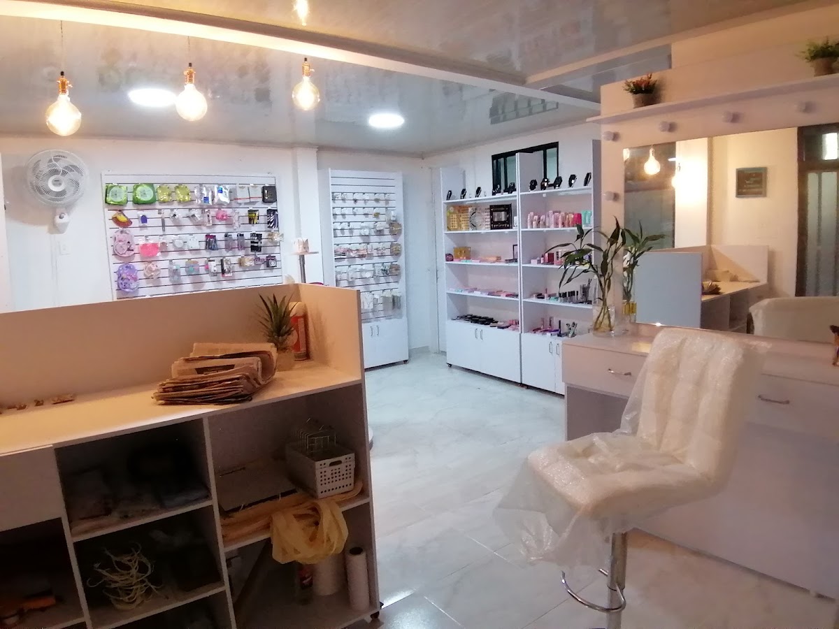 Tienda de Maquillaje & Accesorios Glam Florencia