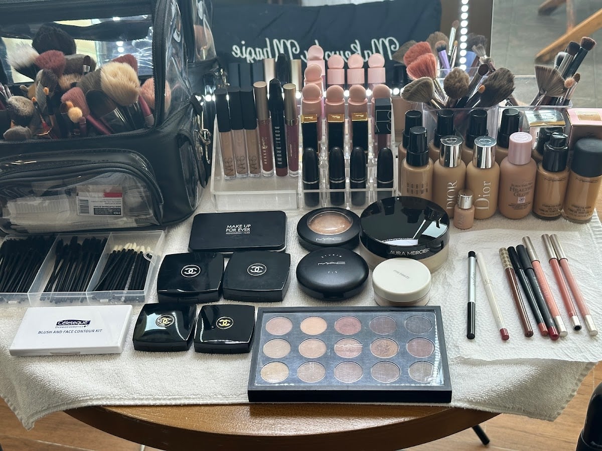 Mhagie Salon & Makeup Studio