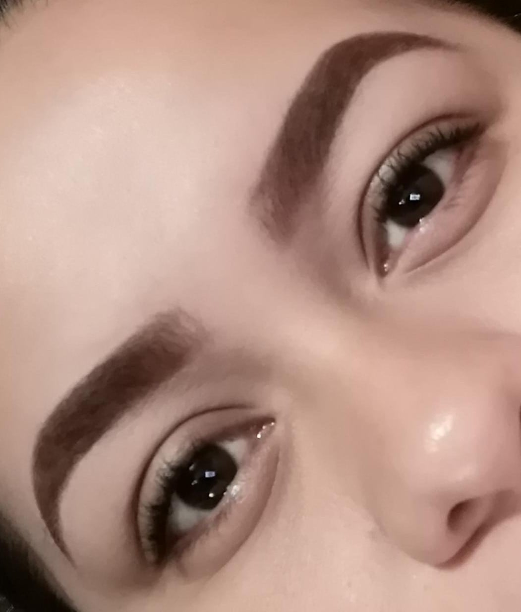 Isabella Brows