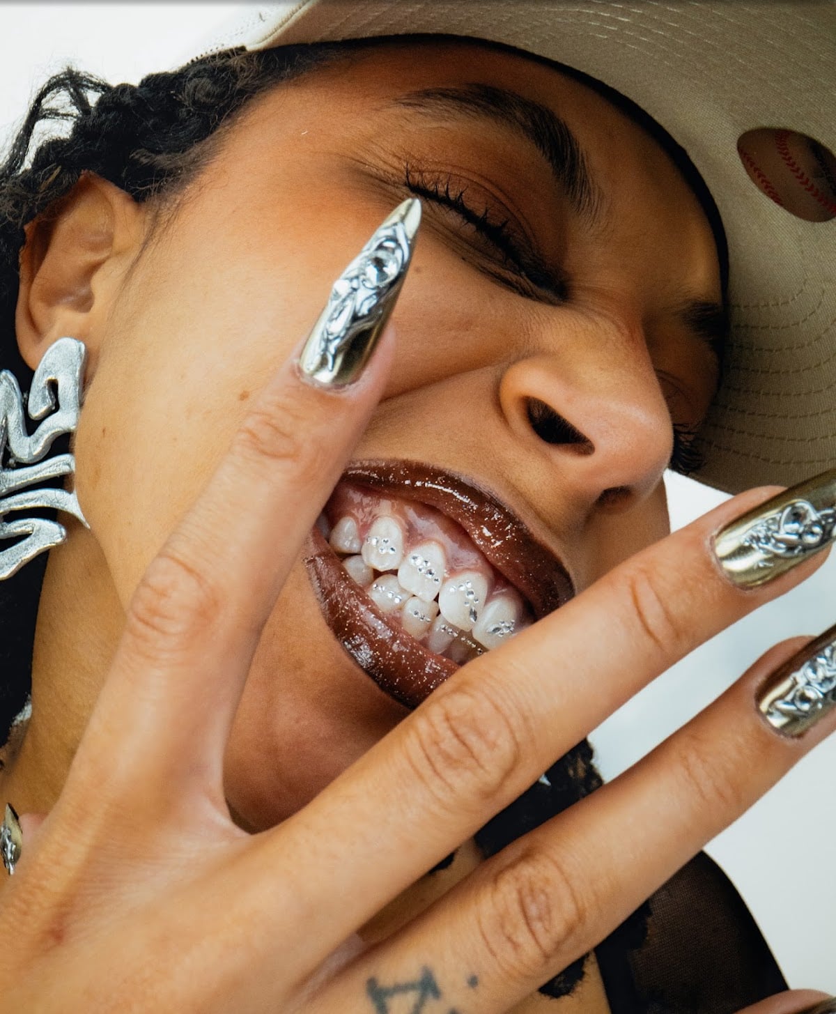 Tuningsmile Strass and Brows Reunion