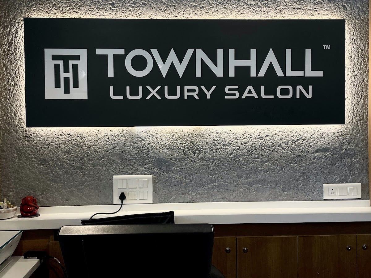 Townhall Salon