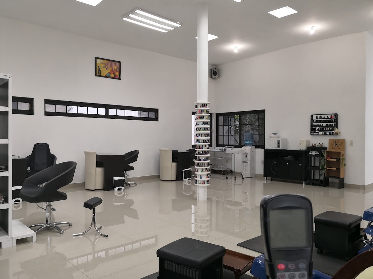 Salón Dorita