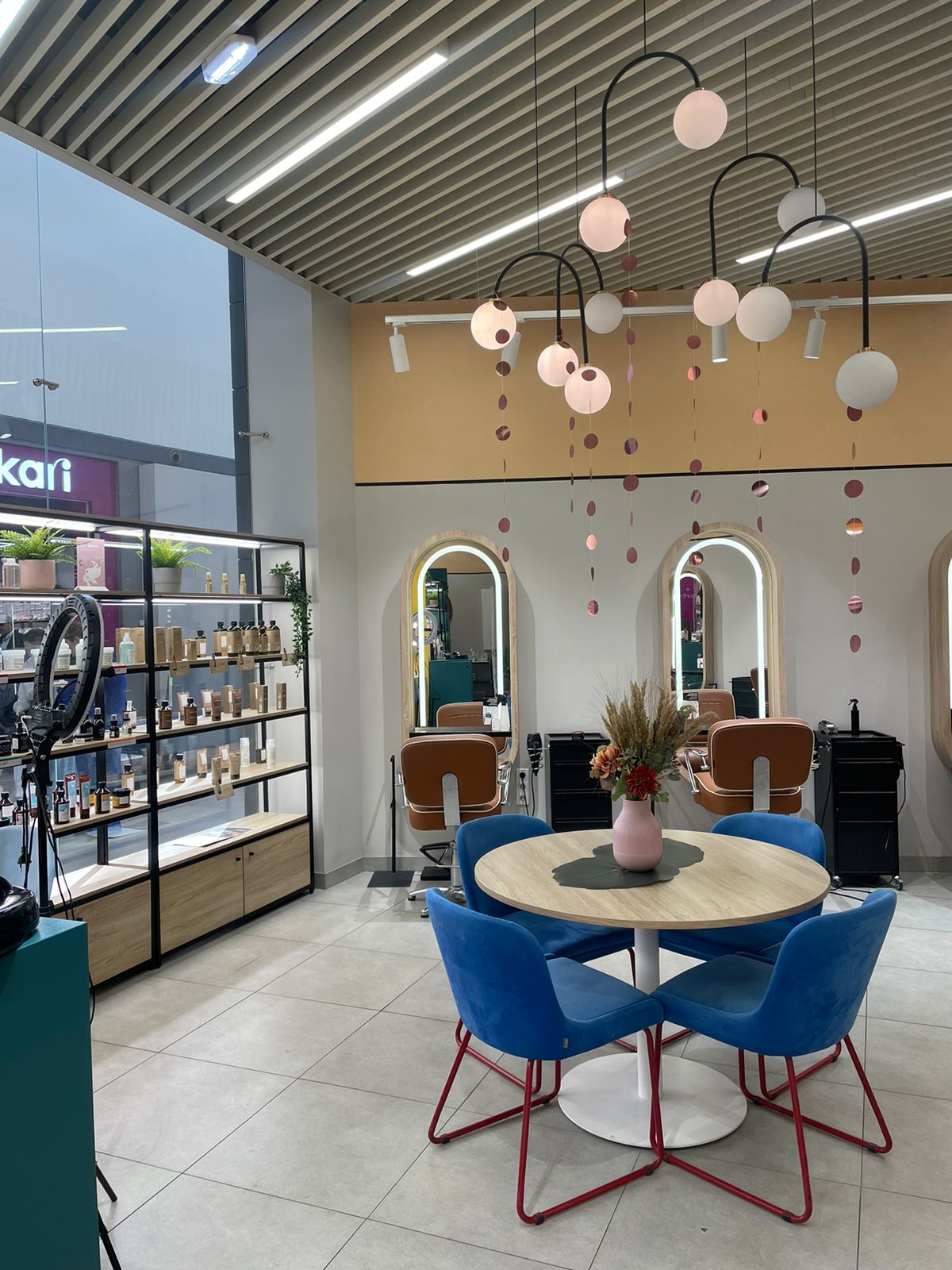 Salon Krasoty Persona Mega Belaya Dacha