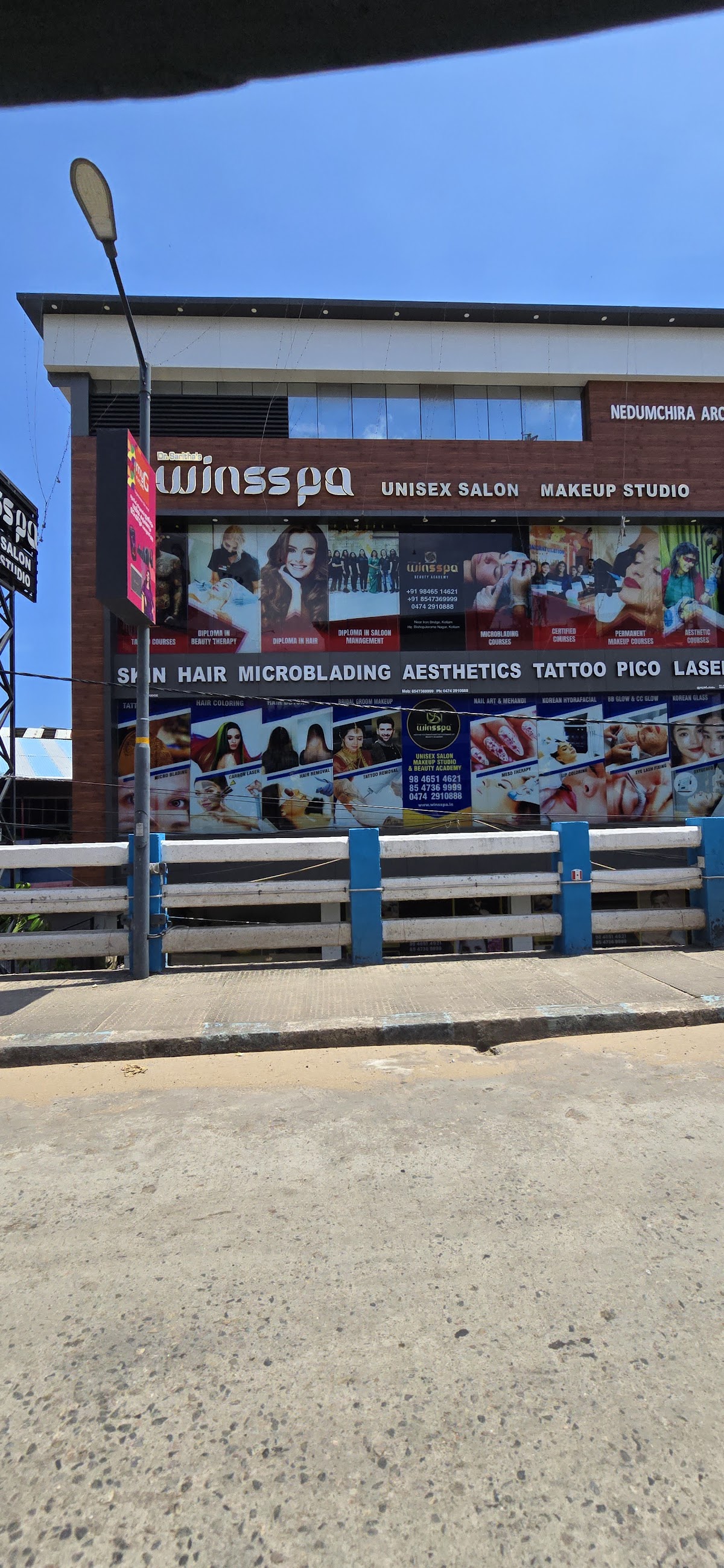 Winsspa Unisex Salon Makeup Studio