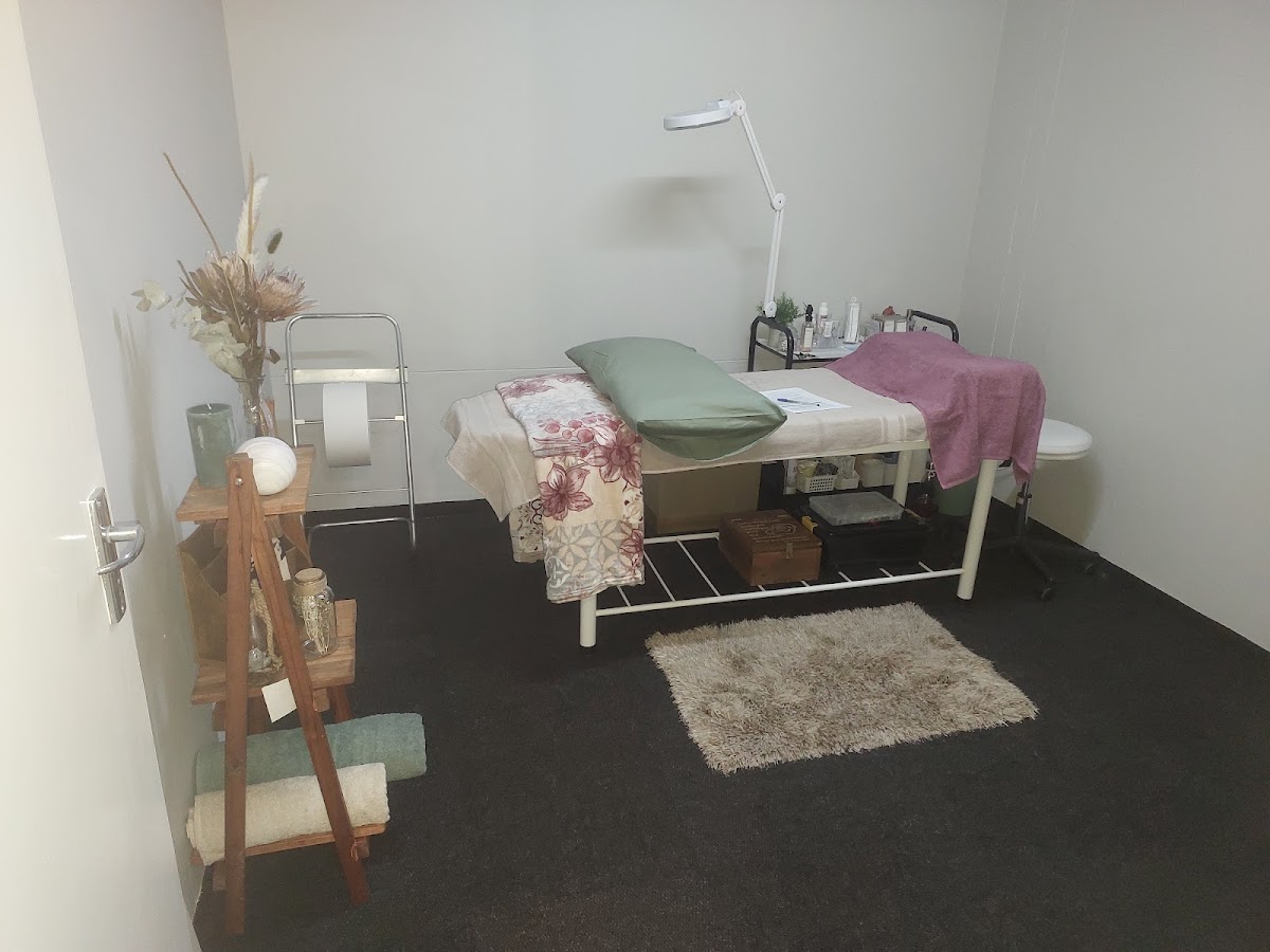 Glow Beauty Bar