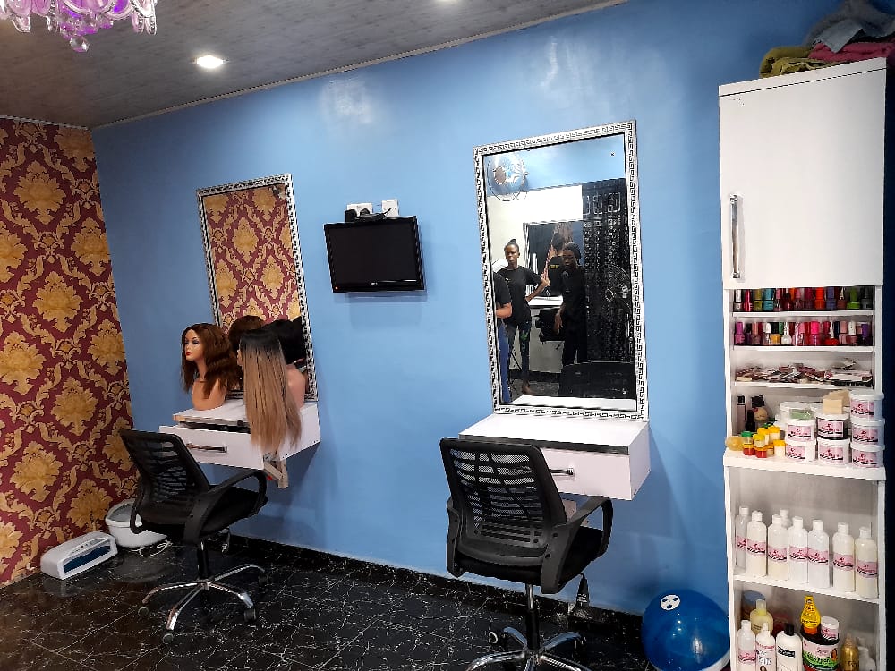 TRENDY BEAUTY EMPIRE