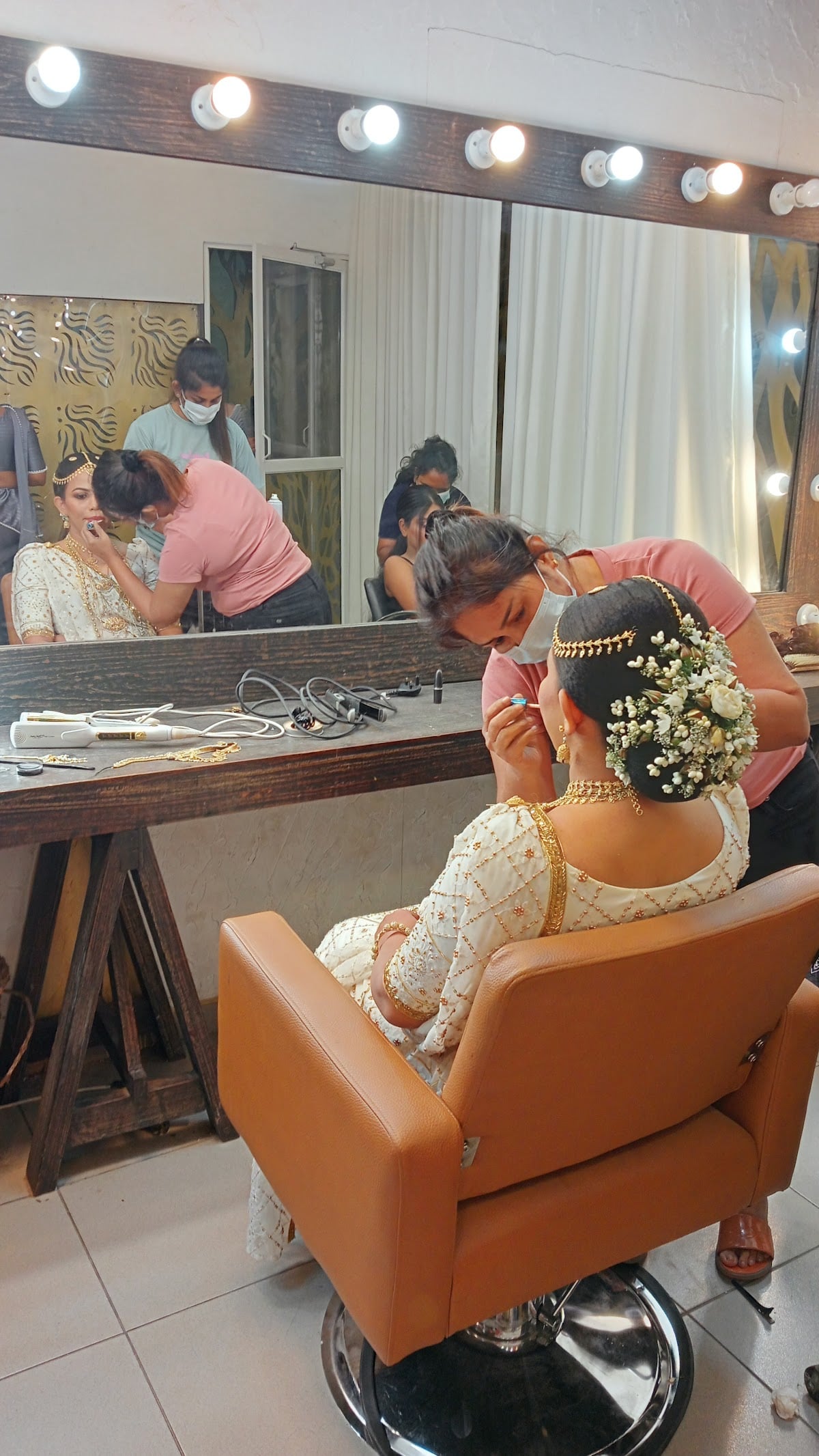 Salon Manali Bridal (PVT) Ltd