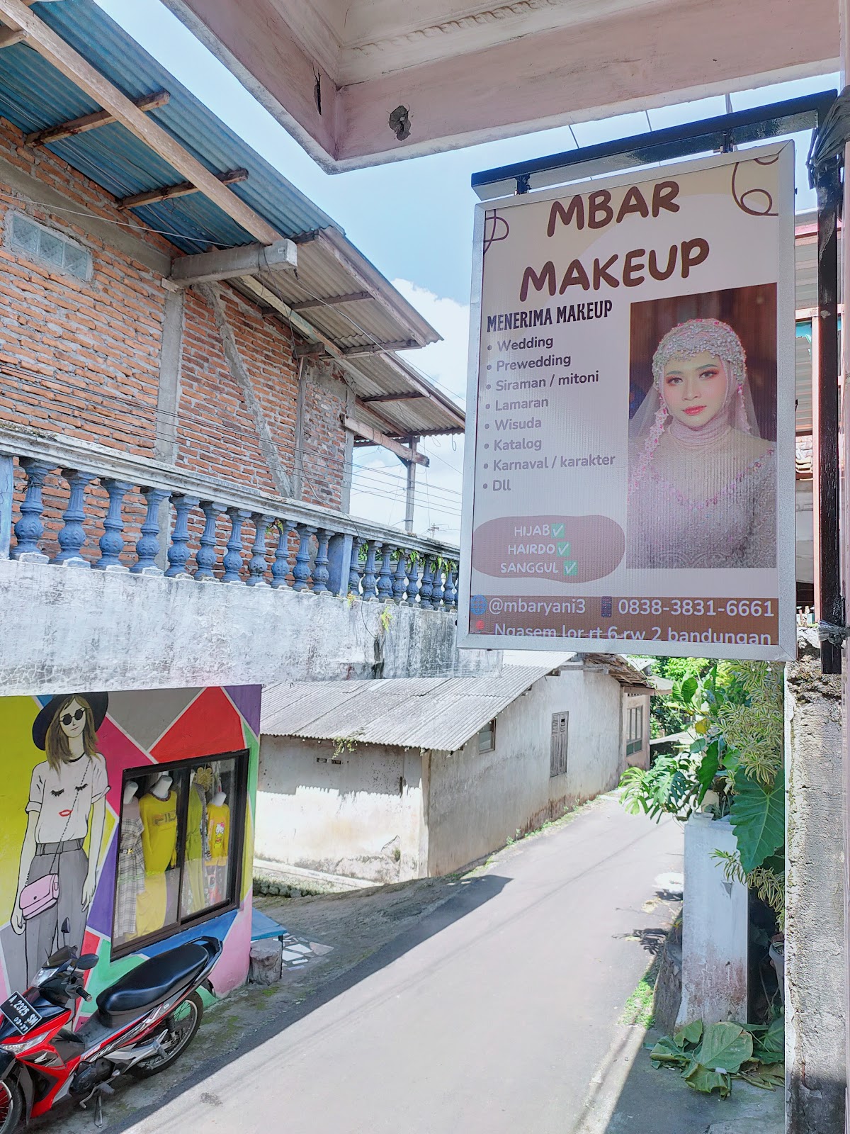 Mbar makeup