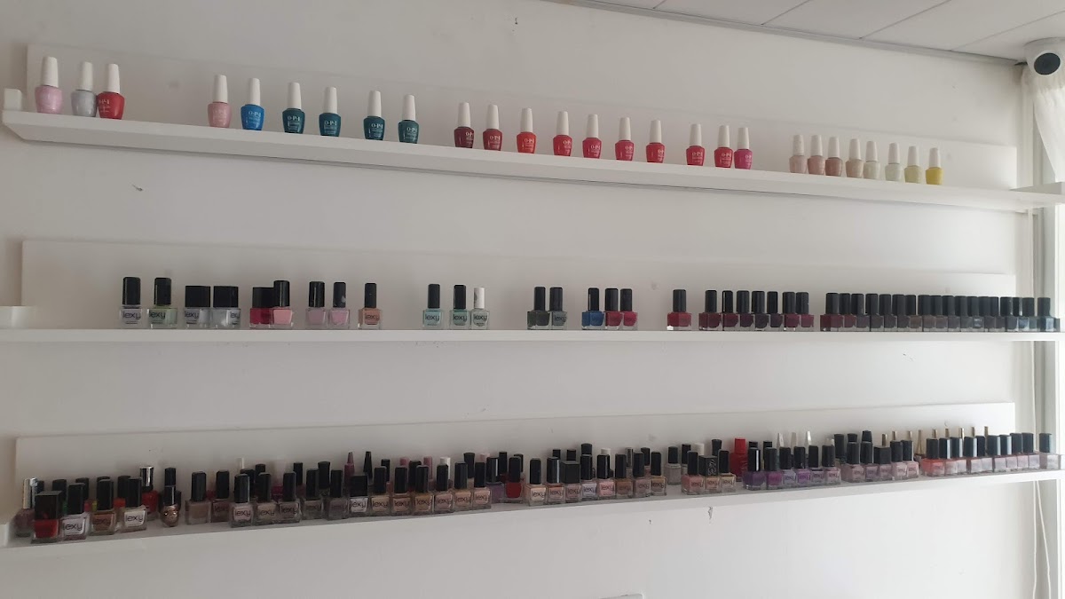 H_art Beauty Salon for ladies