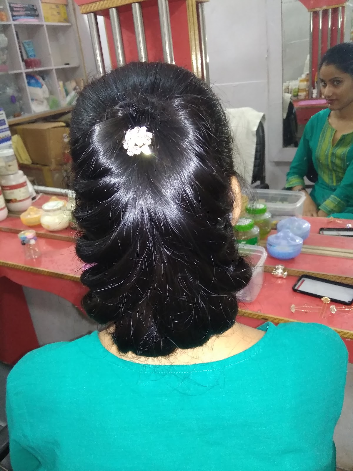 DollyBird Beauty Parlour And Cosmetics