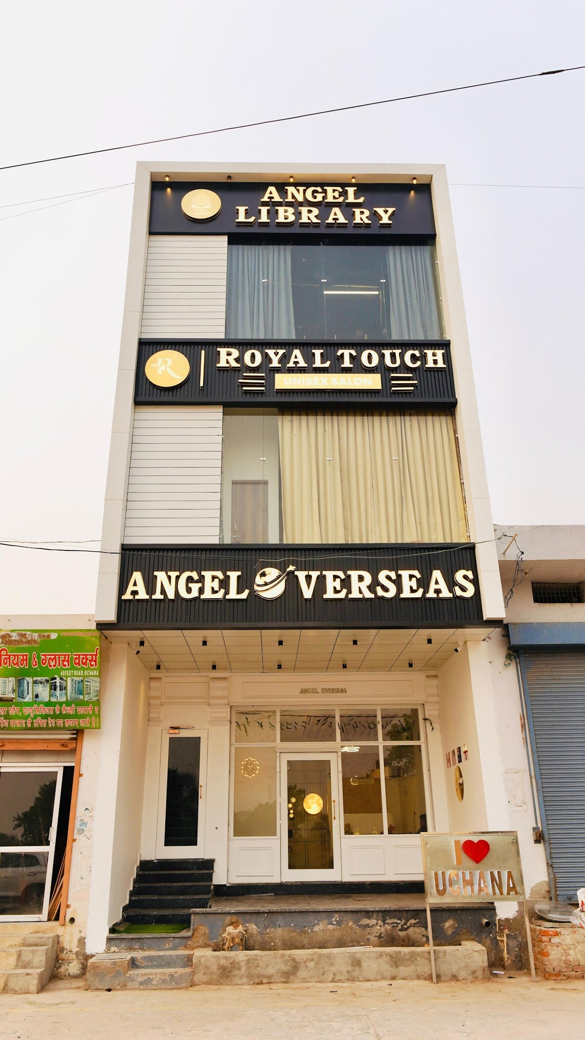 Royal Touch Unisex Salon
