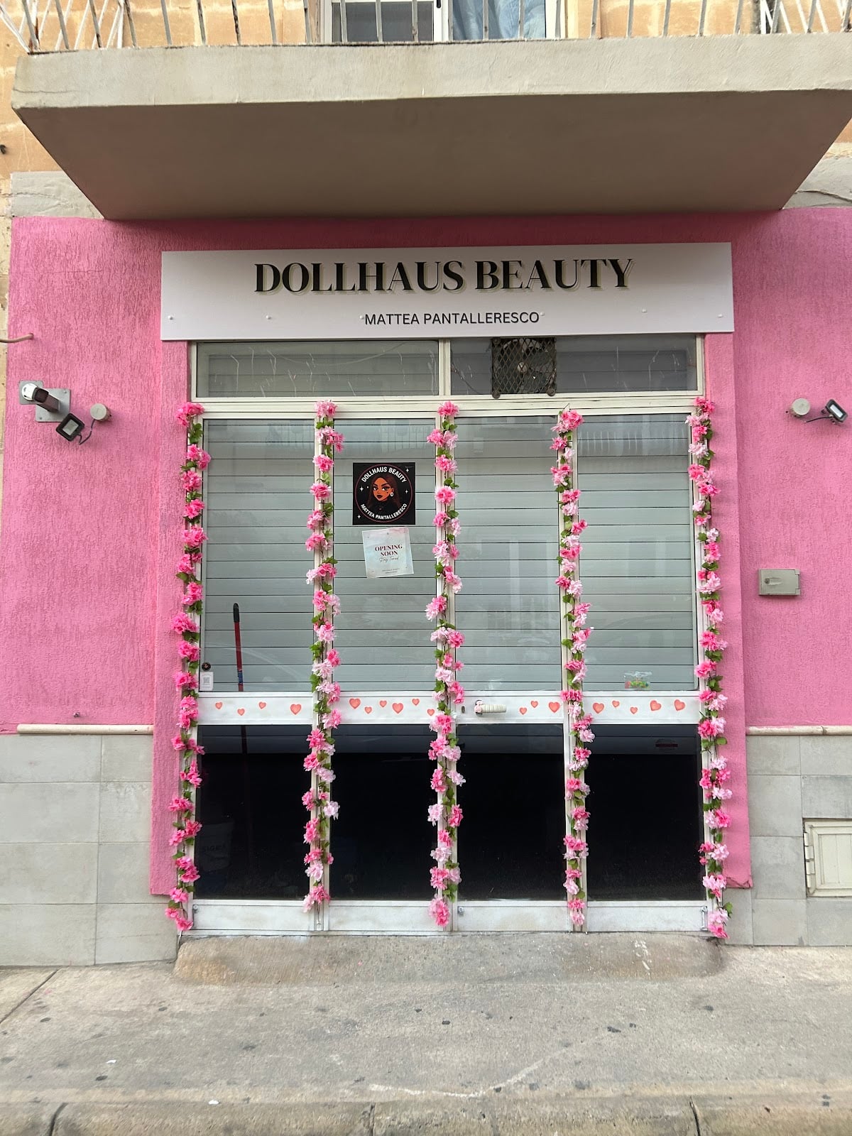 Dollhaus Beauty