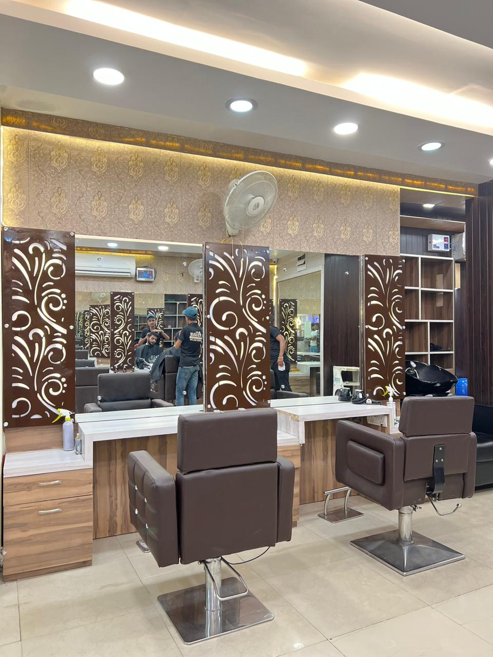 Aliza Professional Unisex Salon