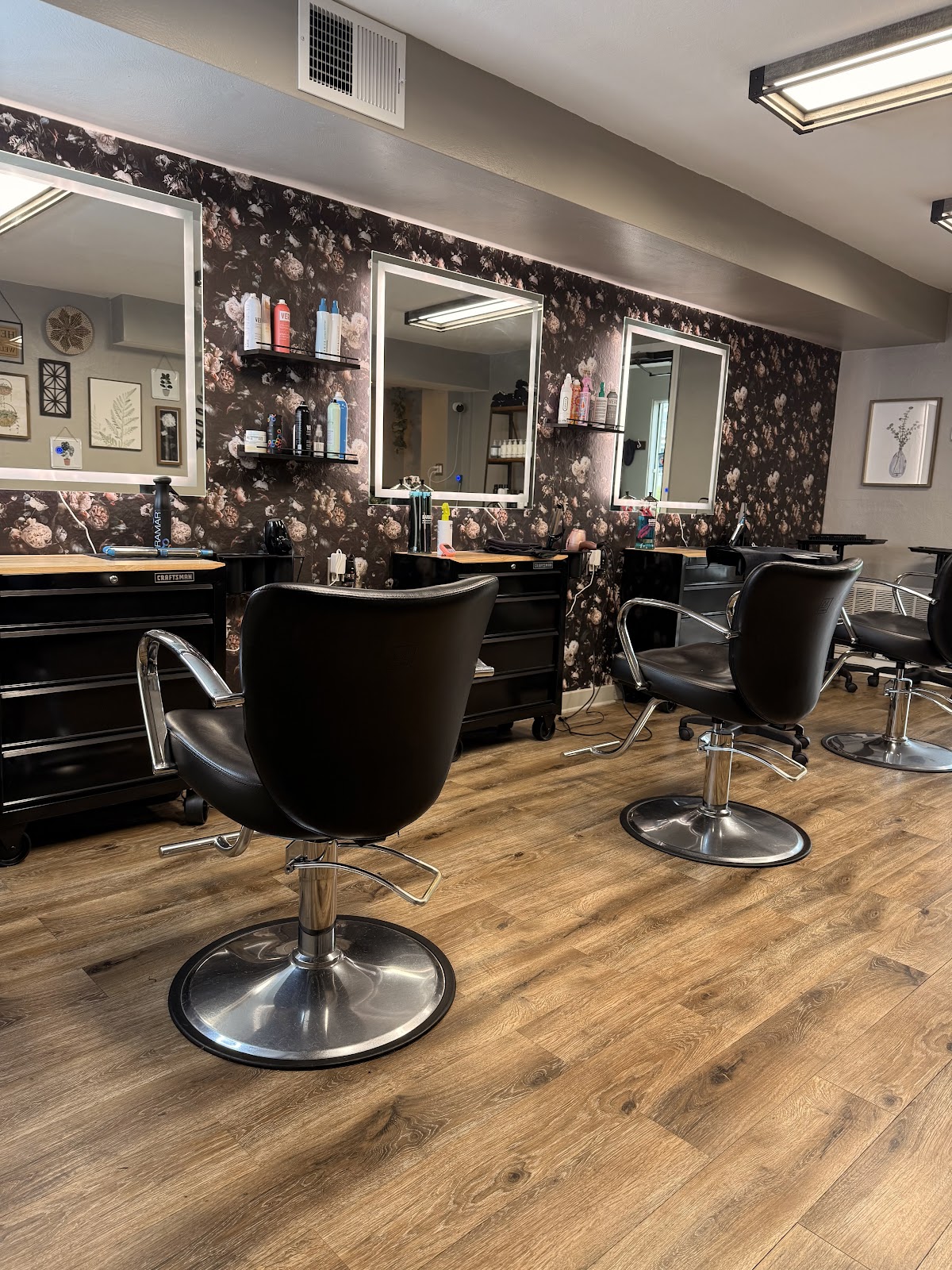 Raven & Rose Salon