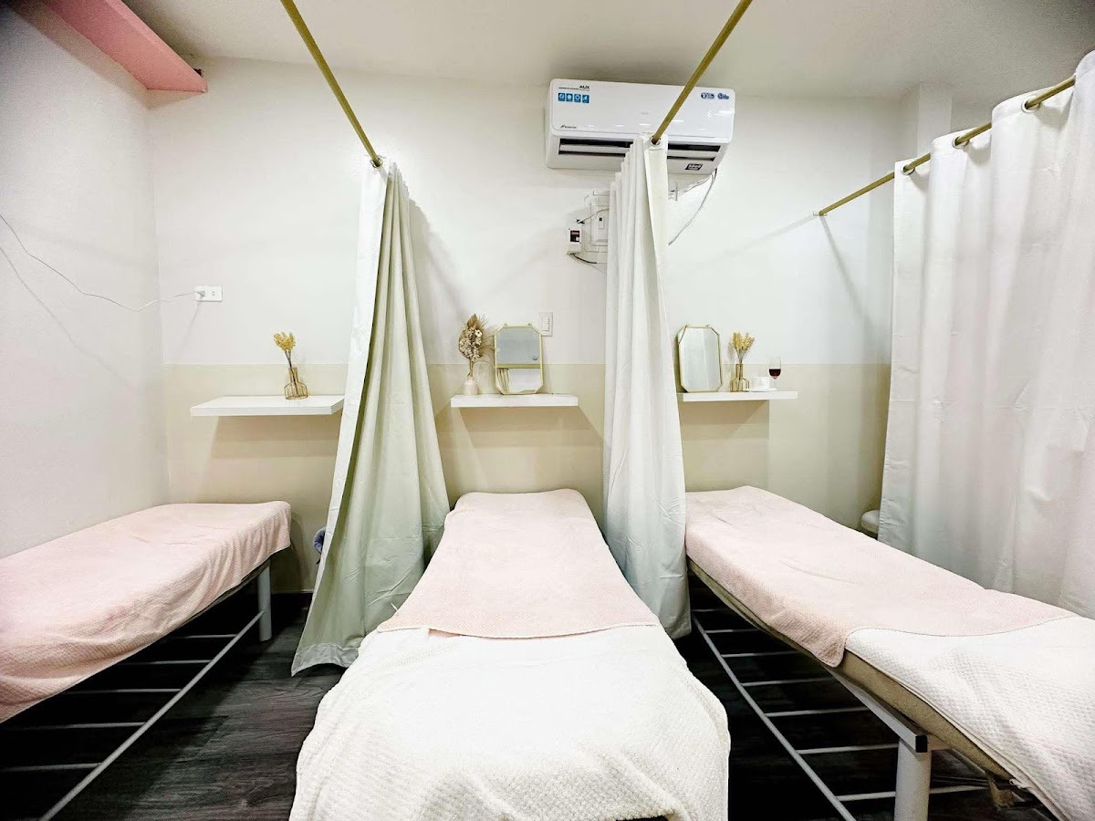 Gluta Lounge Aesthetics Center