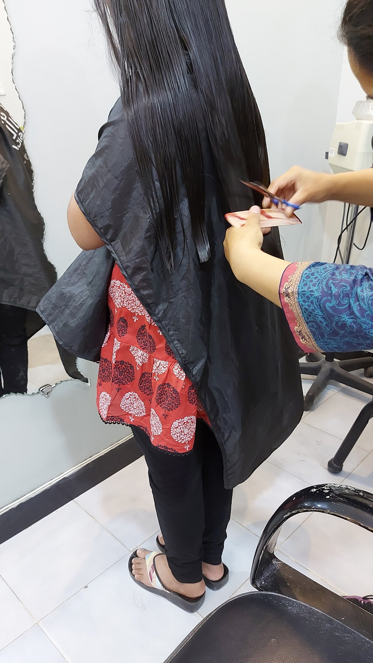 She's Beauty Parlour