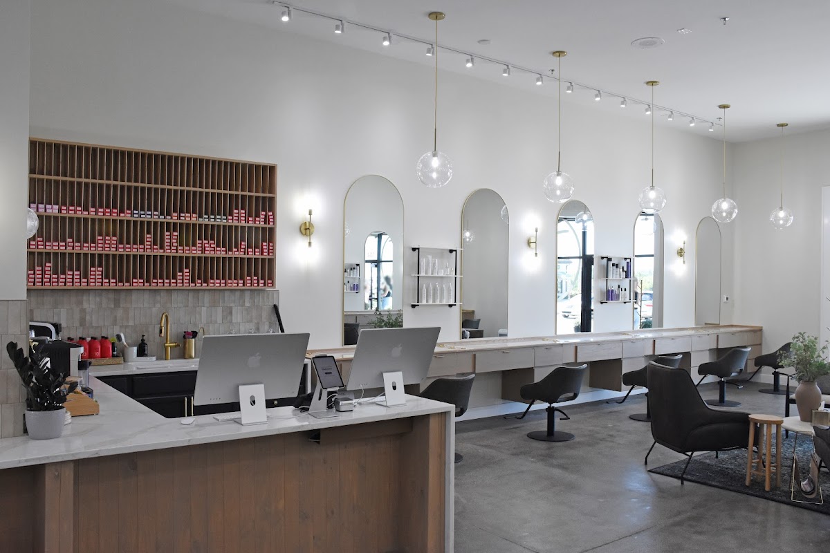 Thompson & Co Salon - Crosspark Coralville