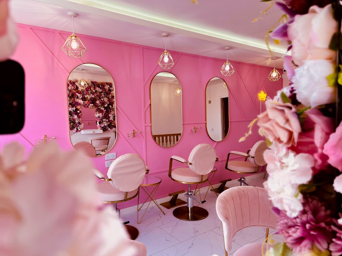Hourglass Beauty Bar