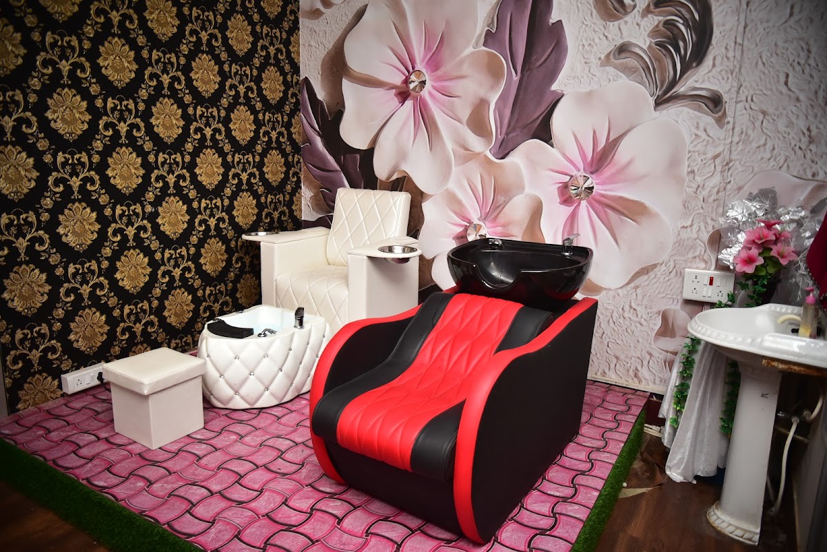 Lalan Makeup Studio Women's Salon & Academy