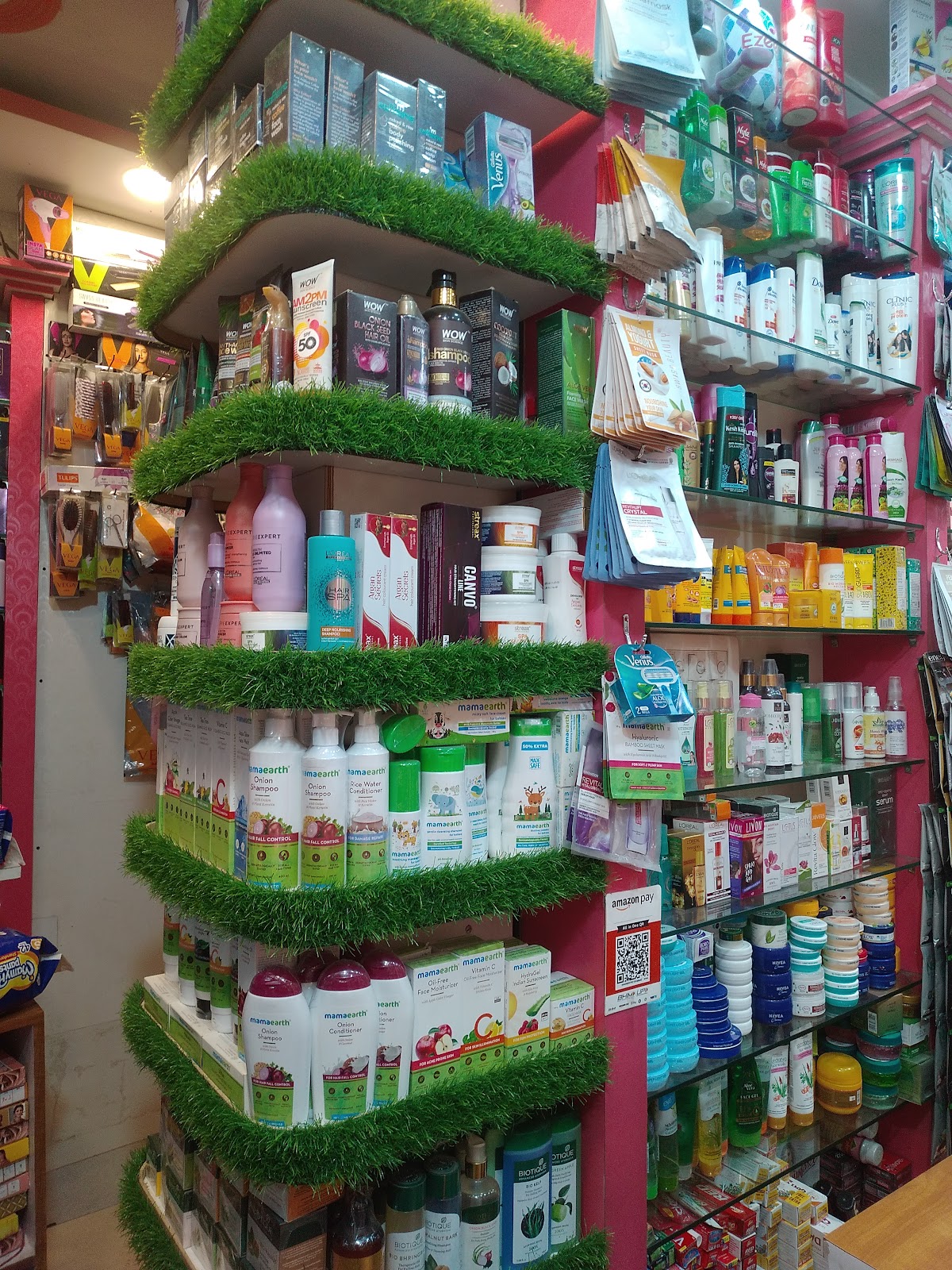 SS Cosmetics & Gift Corner