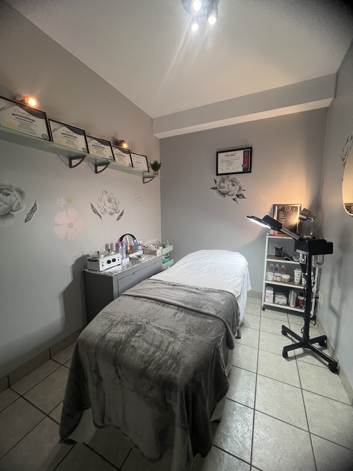 Effortless Elegance Beauty Salon
