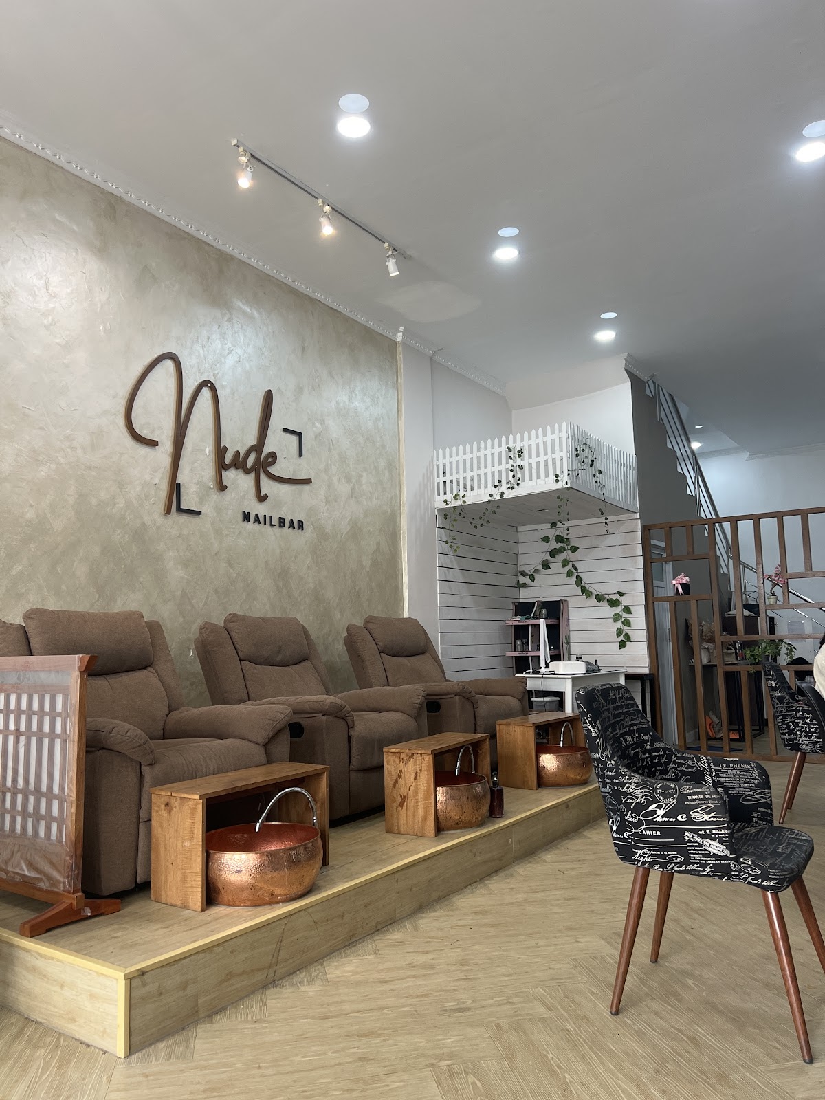 EbrowStudio Sulam Alis & Eyelash Extension Makassar