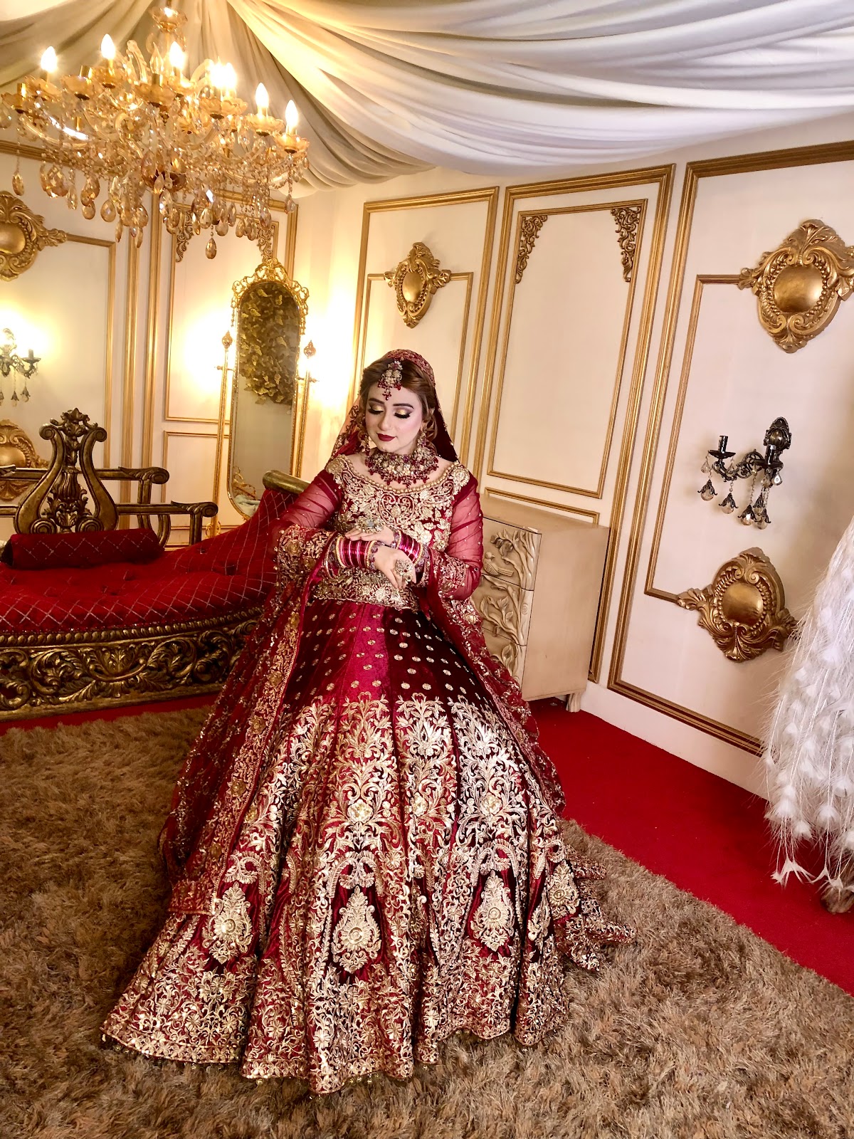 Ainee's Bridal Salon