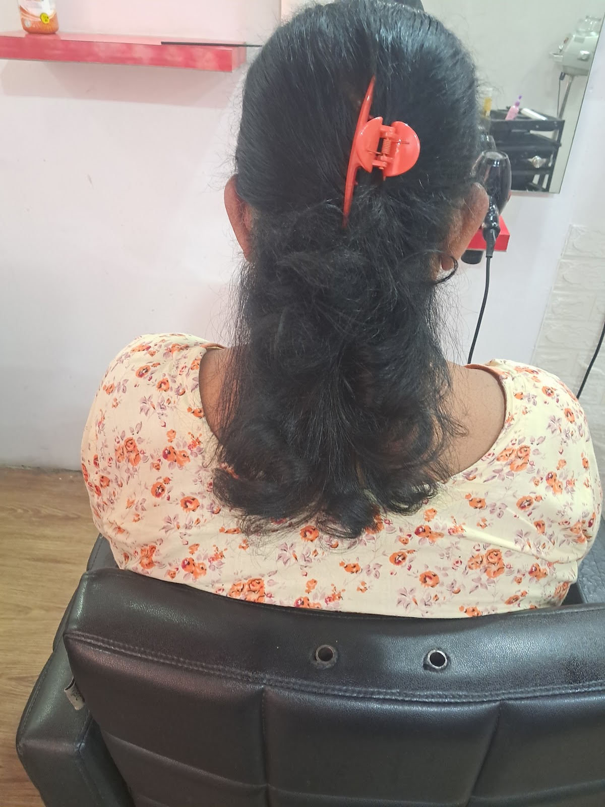 Le Stylist Family Salon & Bridal Studio