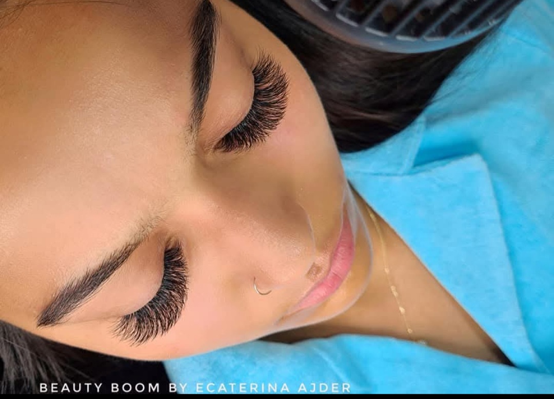 Beauty Boom by Ecaterina Ajder