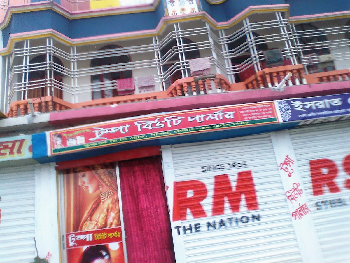 Tumpa Beauty Parlor